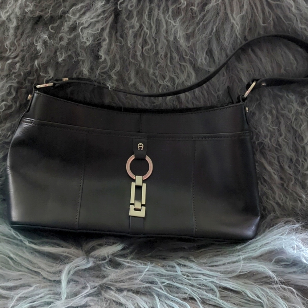 Excellent Condition Vintage Etienne Aigner